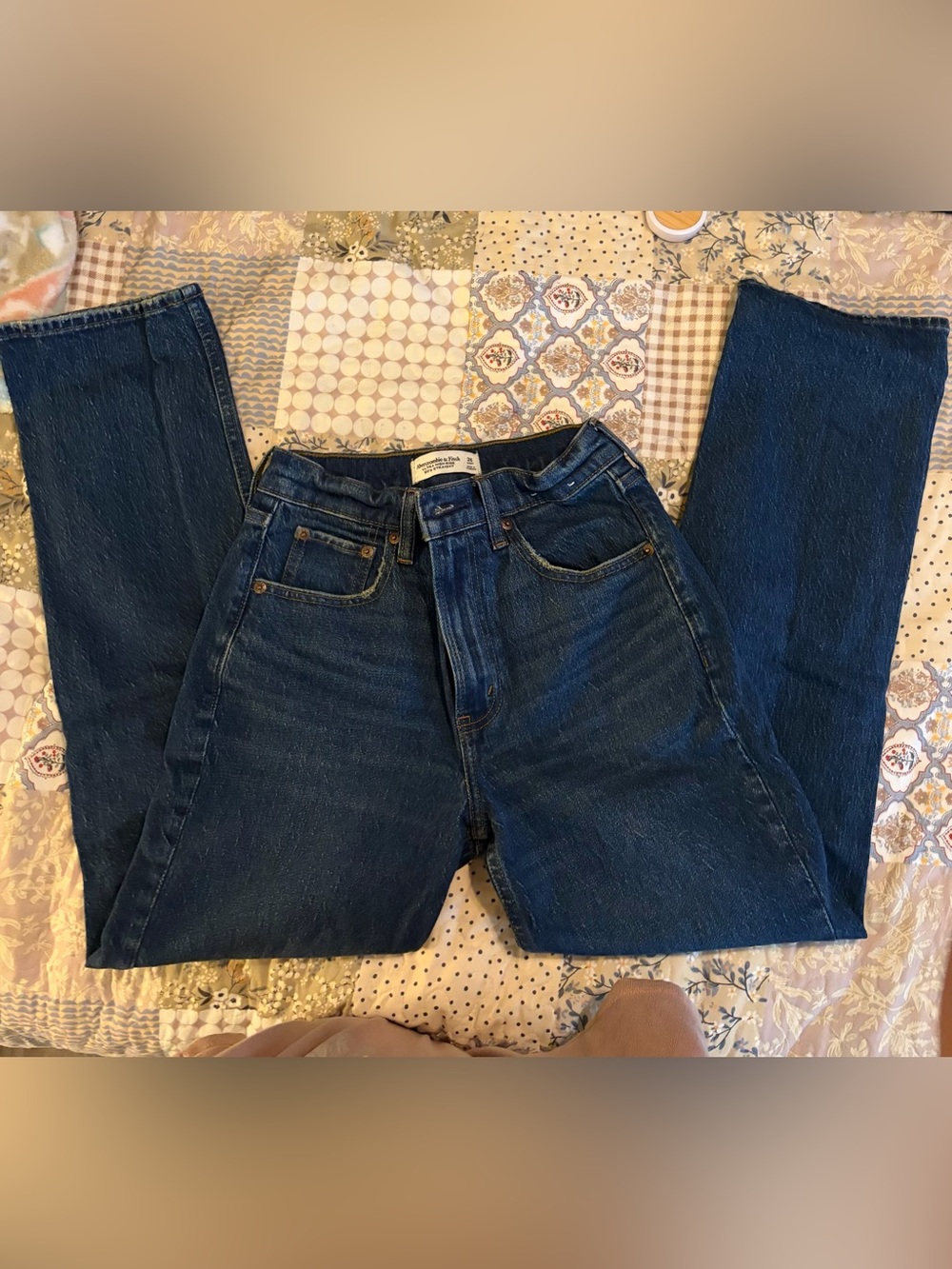 Abercrombie & Fitch Women’s Straight Leg Jeans — Dark Blue Denim